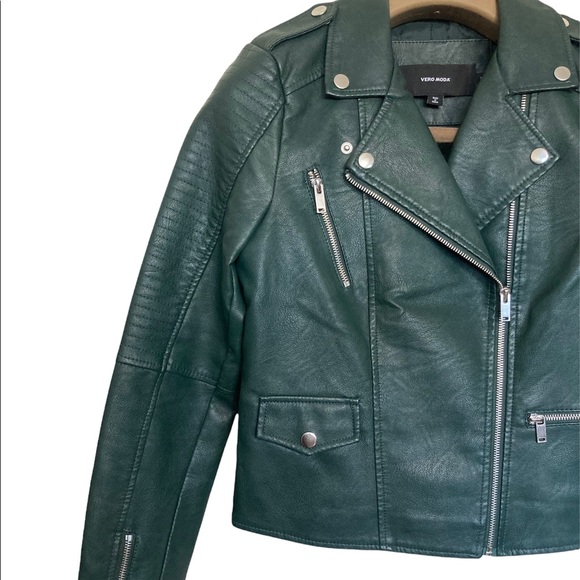 SM•VERO MODA•DARK GREEN VEGAN LEATHER MOTO JACKET• - Picture 2 of 3